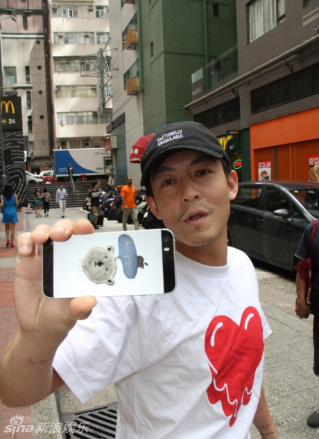 陳冠希攜秦舒培現(xiàn)身 陳冠希攜秦舒培現(xiàn)身