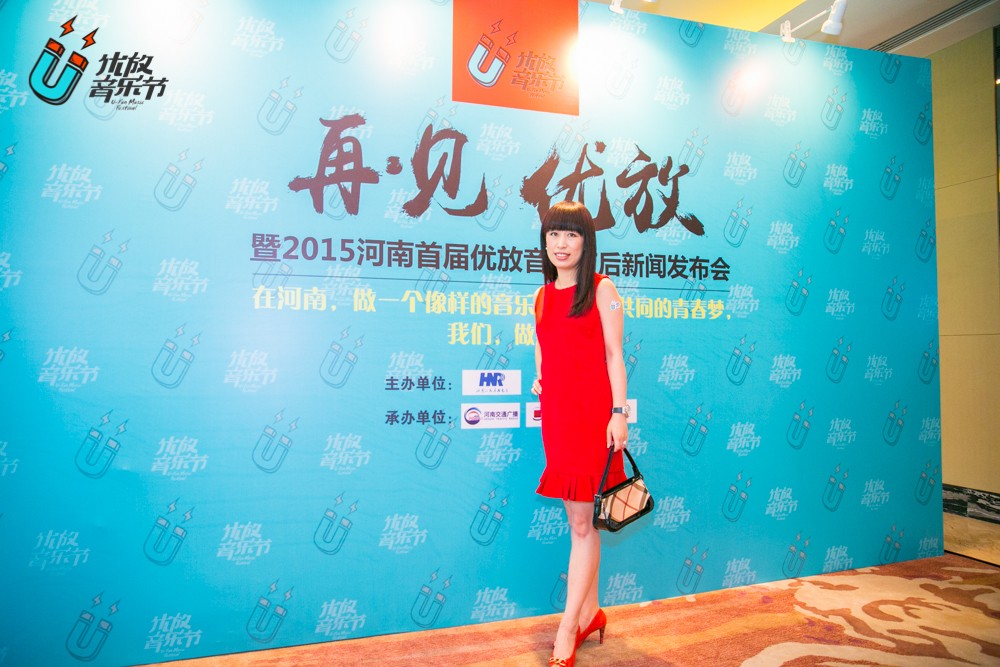 美女主播佳音！