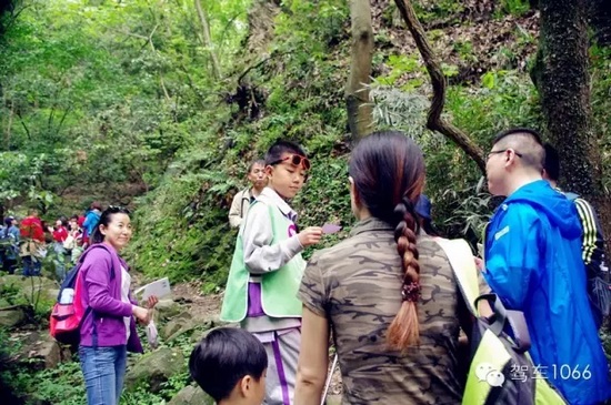 看我這小隊(duì)長，合格嗎？