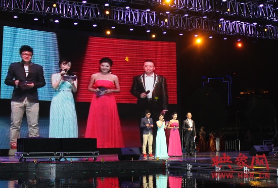 現(xiàn)場主持人帥天、小糖、李江、凱文