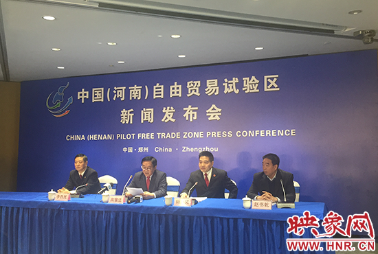 新聞發(fā)布會(huì)現(xiàn)場(chǎng) 新聞發(fā)布會(huì)現(xiàn)場(chǎng)