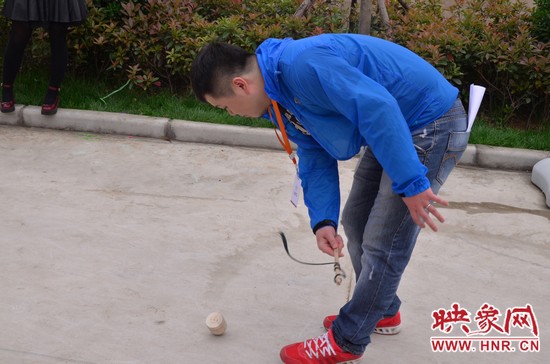 莫小非也不會放過鍛煉的機(jī)會。