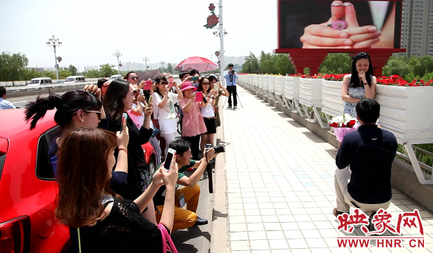 驚喜求婚 驚喜求婚