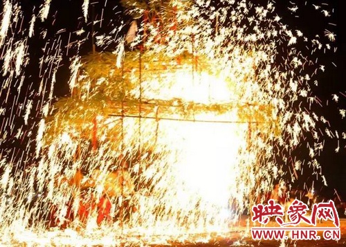 確山鐵花將登上萬眾矚目的春晚舞臺(tái)！