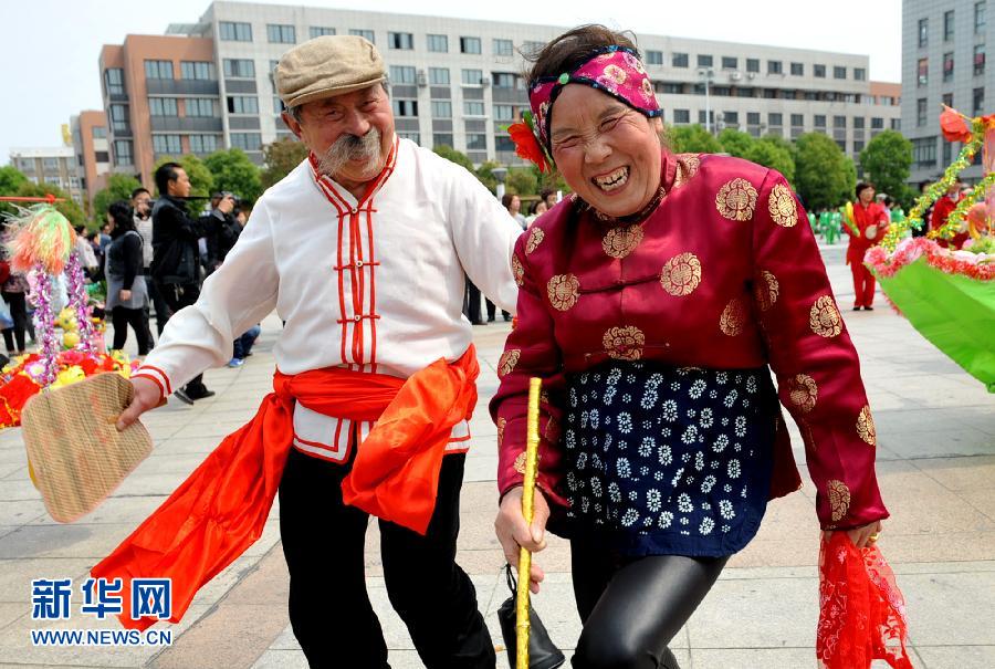 各地迎進(jìn)“五一”小長(zhǎng)假 各地迎進(jìn)“五一”小長(zhǎng)假