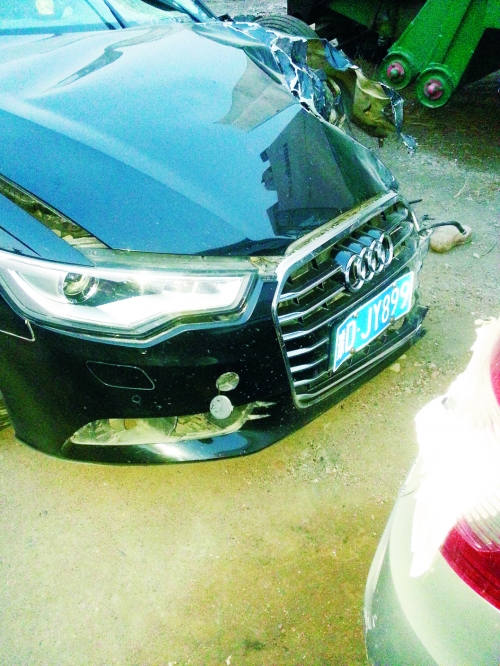 從肇事車(chē)的現(xiàn)狀可以想見(jiàn)車(chē)禍之慘 從肇事車(chē)的現(xiàn)狀可以想見(jiàn)車(chē)禍之慘