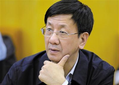 昨日，最高檢檢察長曹建明在遼寧團參加“兩高”報告分組審議。記者 陳杰 攝