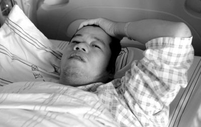 一籌莫展的羅智?！赌戏蕉际袌?bào)》供圖