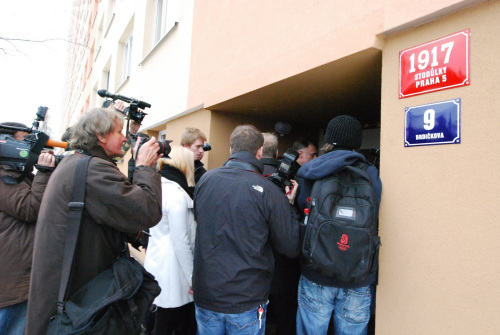 捷克總統(tǒng)直選末輪投票澤曼稱如當選不會見達賴