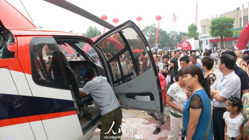 河南開封首家飛機(jī)4S店正式營(yíng)業(yè) 河南開封首家飛機(jī)4S店正式營(yíng)業(yè)