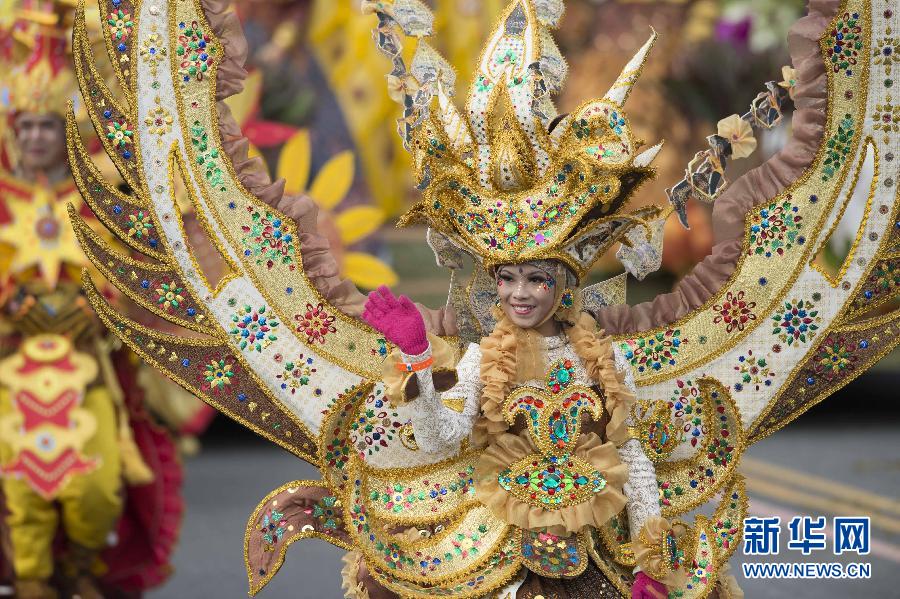 美國帕薩迪納舉行第124屆玫瑰花車游行 美國帕薩迪納舉行第124屆玫瑰花車游行