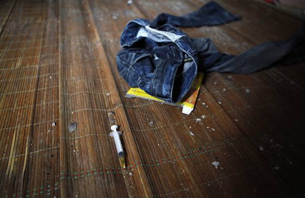 真實(shí)記錄一個(gè)吸毒者生命最后19天 真實(shí)記錄一個(gè)吸毒者生命最后19天