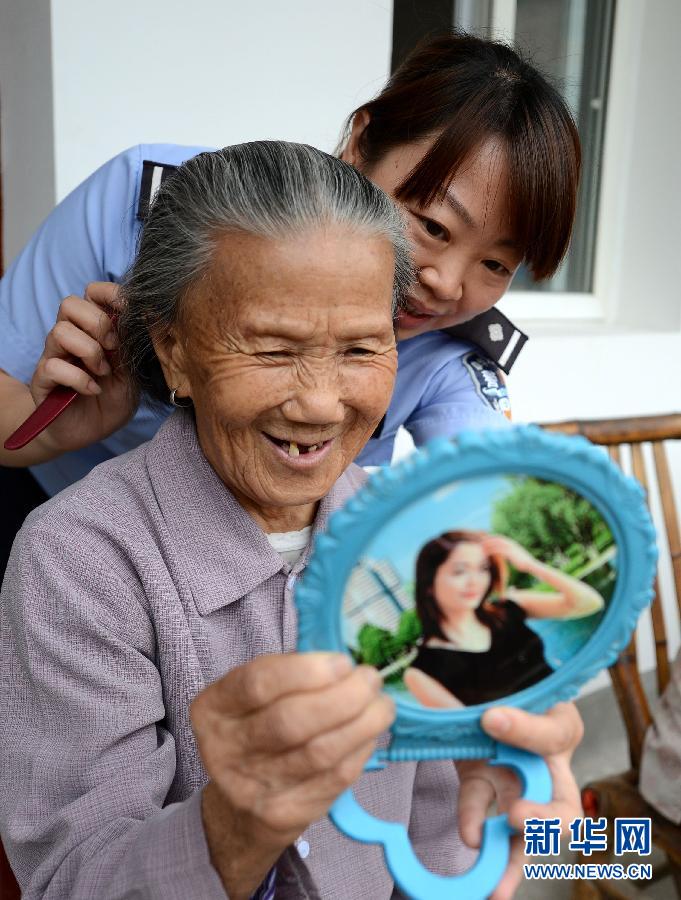 那些年，感動(dòng)過(guò)我們的母親