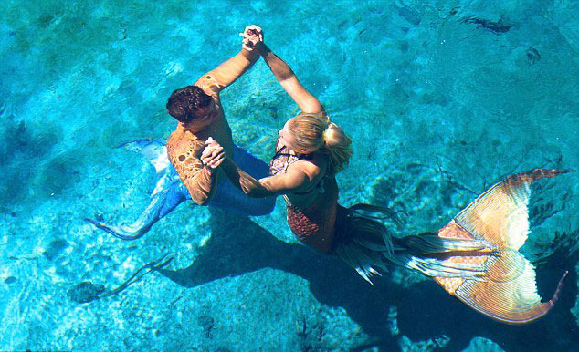 "美人魚情侶"的唯美愛情 "美人魚情侶"的唯美愛情