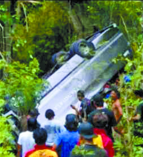 事故現(xiàn)場(chǎng) 事故現(xiàn)場(chǎng)