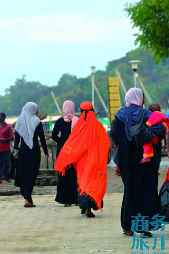 島上的穆斯林女人。