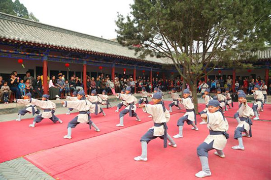 湯陰岳飛廟羑里城再現(xiàn)“宋代民俗”“商周風情” 湯陰岳飛廟羑里城再現(xiàn)“宋代民俗”“商周風情”