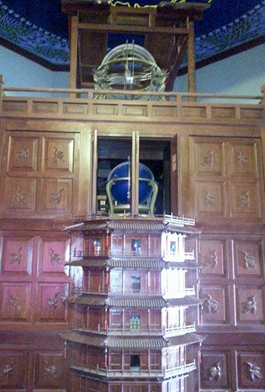 開封清明上河園神奇“重現(xiàn)”大宋水運(yùn)儀象臺(tái) 開封清明上河園神奇“重現(xiàn)”大宋水運(yùn)儀象臺(tái)