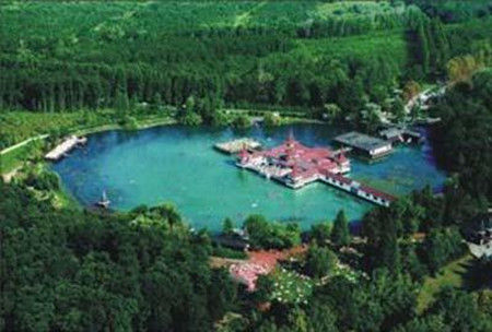 冬日泡湯新攻略 世界藥用美容溫泉大搜集 冬日泡湯新攻略 世界藥用美容溫泉大搜集