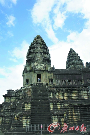 小吳哥,就是開(kāi)頭提及的吳哥窟代表性景致的所在地。