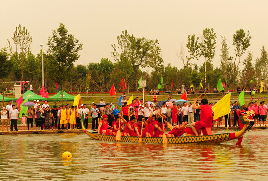 端午節(jié)綠博園賽龍舟 歡樂(lè)水上游 端午節(jié)綠博園賽龍舟 歡樂(lè)水上游