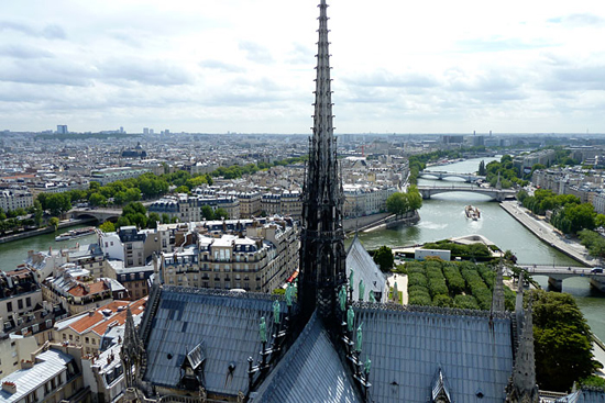 巴黎圣路易島 塞納河上的“明珠” 巴黎圣路易島 塞納河上的“明珠”