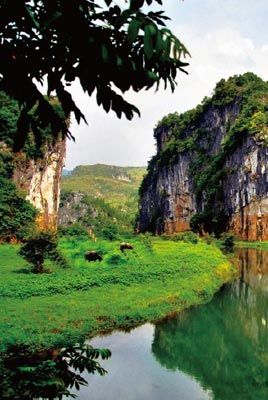 　　中國人對園林的喜愛更多是根源于一種隱逸遁世的情懷?！? complete=