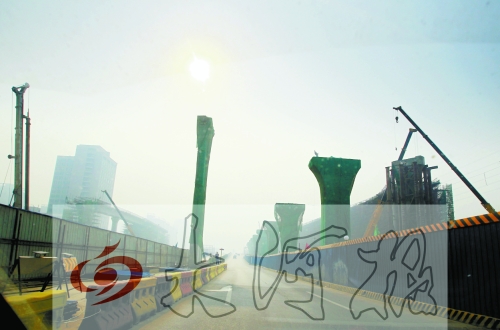 　三環(huán)大“項圈”，西、北兩段預計年底通車