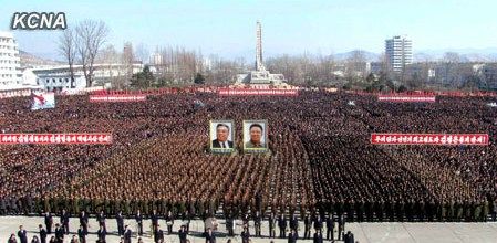 朝鮮民眾稱，朝鮮軍民“將在任意時期、對任意對象隨意實施無止境的正義打擊，一定實現(xiàn)民族的夙愿祖國統(tǒng)一大業(yè)”。