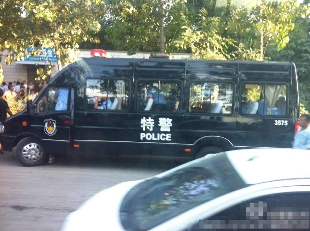 安陽(yáng)公交搶劫殺人案已致3人死亡 安陽(yáng)公交搶劫殺人案已致3人死亡