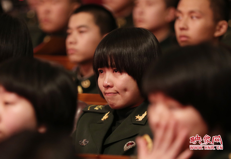 現(xiàn)場觀眾感動落淚。