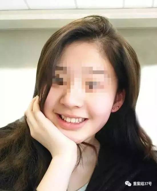 17歲高中男生教室里掐死女同學(xué)，被訴故意殺人和強奸