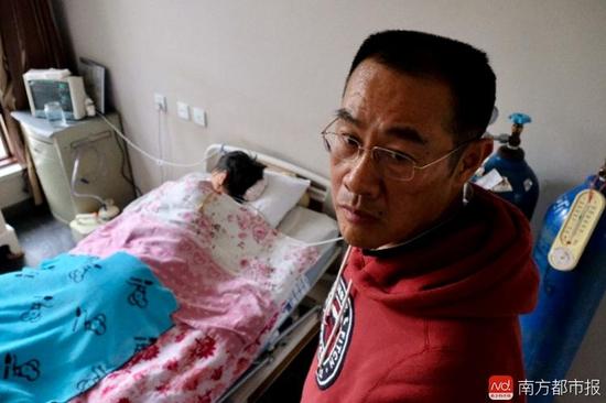 王煥凱說，要通過堅持刑事訴訟，換張津華和社會一個公道。（羅逸爵 攝）