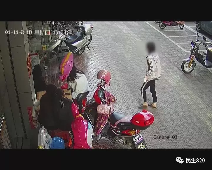 13歲女孩被人帶走審問4個多小時 只因多看了一眼 13歲女孩被人帶走審問4個多小時 只因多看了一眼