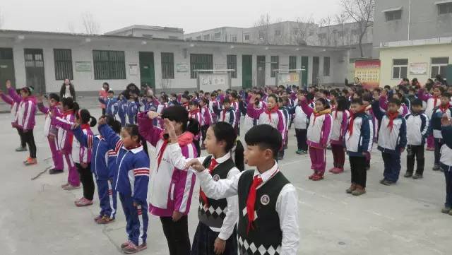 關(guān)愛留守兒童送溫暖，帶去我們冬日的關(guān)愛