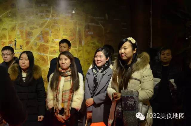 排隊了…… 排隊了……