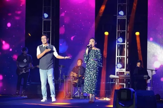 王騰霄、王曉序《制造浪漫》