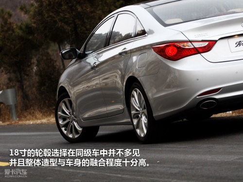 現(xiàn)代 索納塔YF 現(xiàn)代 索納塔YF