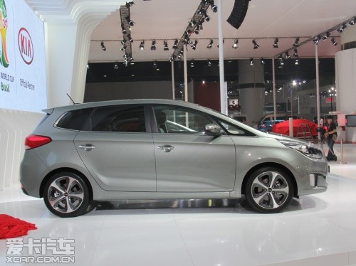 起亞新佳樂(lè)