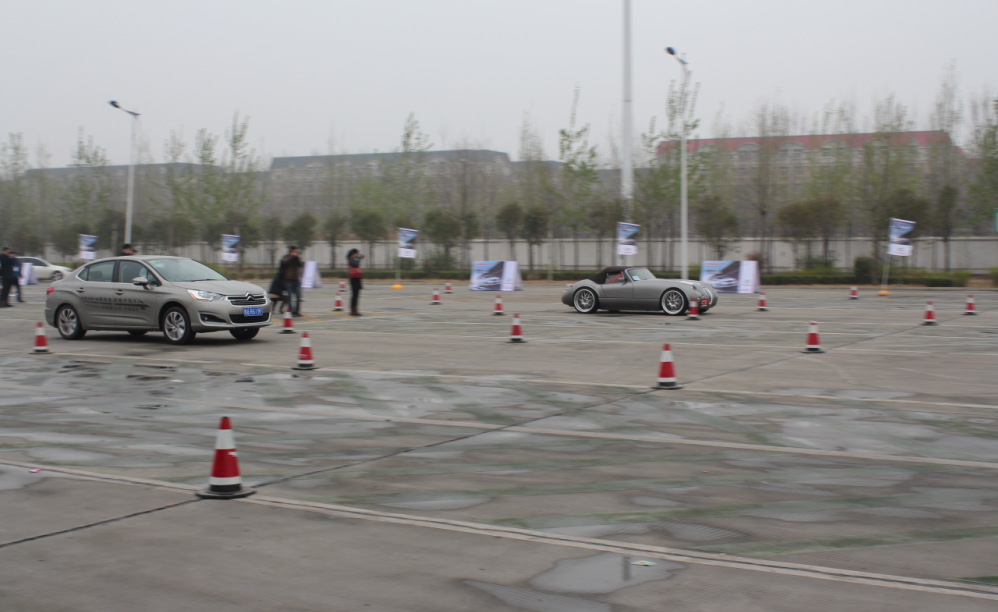 河南瑞銘“百米沖刺王”挑戰(zhàn)賽 河南瑞銘“百米沖刺王”挑戰(zhàn)賽