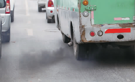 汽車尾氣也是PM2.5形成的一個(gè)重要因素 汽車尾氣也是PM2.5形成的一個(gè)重要因素