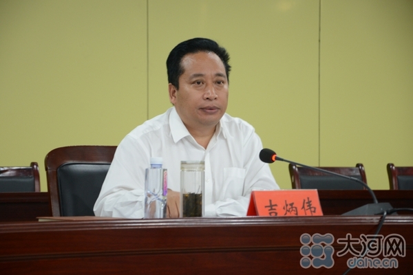 市長(zhǎng)吉炳偉調(diào)研通許縣美麗鄉(xiāng)村建設(shè)工作 市長(zhǎng)吉炳偉調(diào)研通許縣美麗鄉(xiāng)村建設(shè)工作