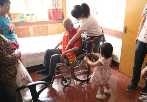 西安抗戰(zhàn)老兵百歲壽誕 西安抗戰(zhàn)老兵百歲壽誕