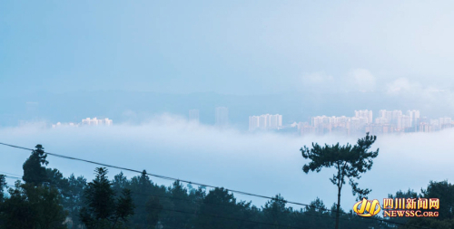 四川達州現輻射霧似海市蜃樓 四川達州現輻射霧似海市蜃樓