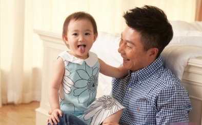 李小鵬自嘆身價不如女兒奧莉 李小鵬自嘆身價不如女兒奧莉