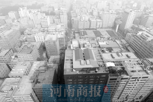 陳寨密密麻麻的出租房，或許將成為歷史  鄧萬里/攝