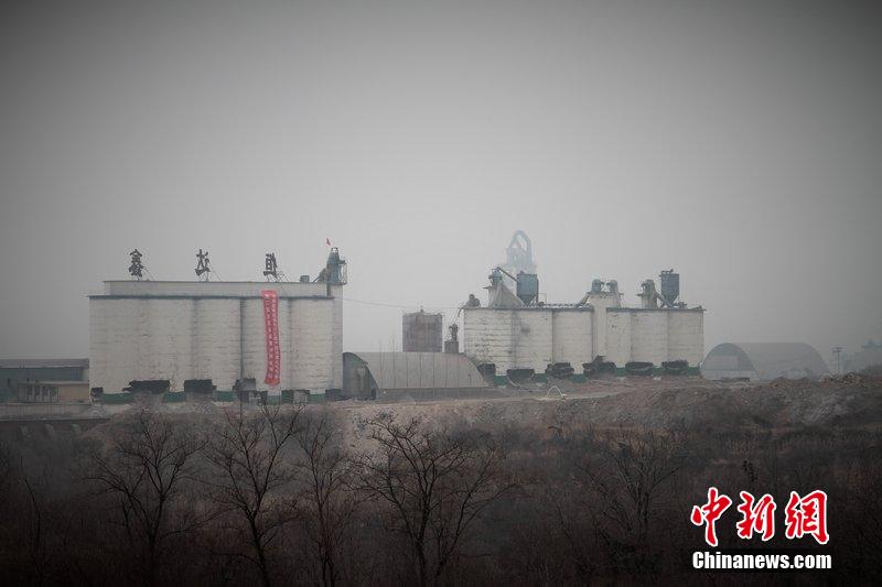 　2014年2月17日，石家莊市再次啟動壓減水泥過剩產能、治理大氣污染水泥企業(yè)集中爆破拆除行動。