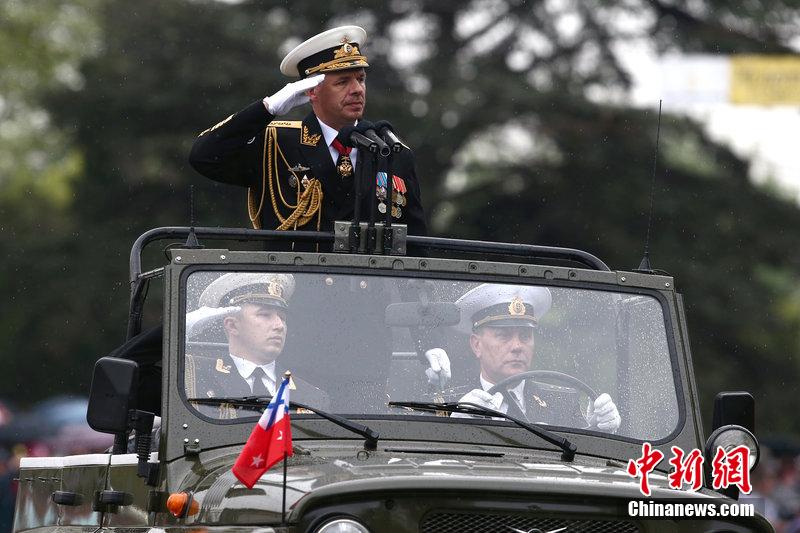 克里米亞塞瓦斯托波爾慶祝衛(wèi)國戰(zhàn)爭勝利69周年 克里米亞塞瓦斯托波爾慶祝衛(wèi)國戰(zhàn)爭勝利69周年