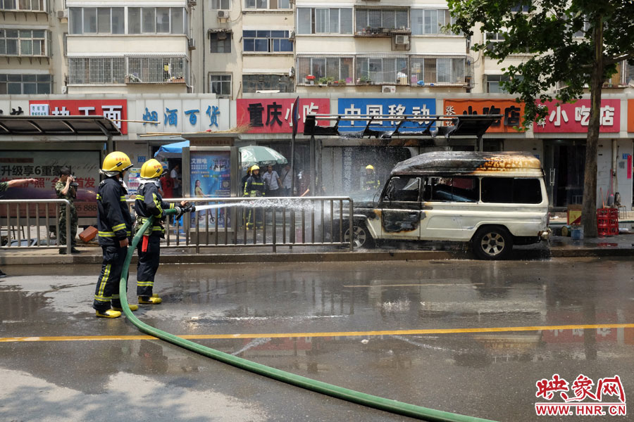 火災(zāi)現(xiàn)場(chǎng)。