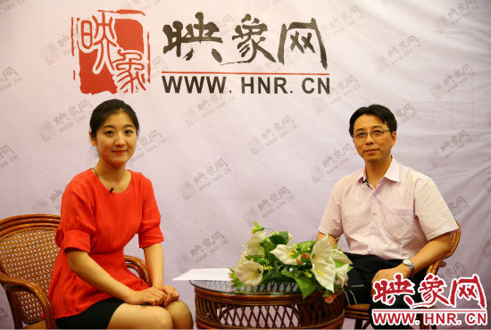 南京大學河南招生組負責人武港山教授做客映象網(wǎng)2014高招“名校面對面”系列視頻訪談。